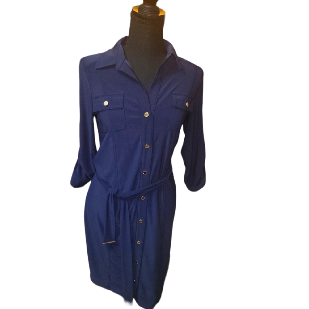 White house black market Utility Belted dress navy blue Gold accents size 2
